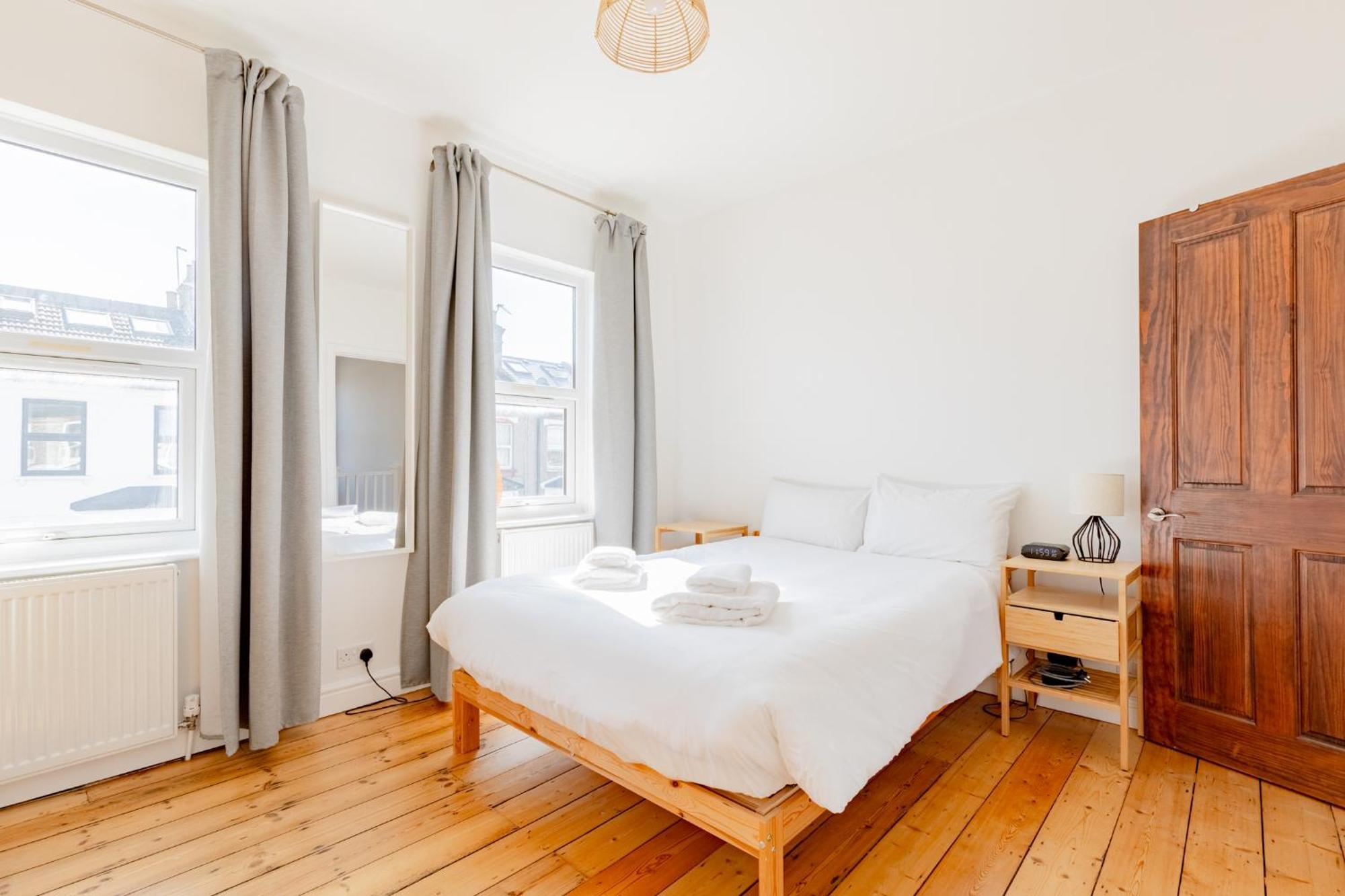 Newly Renovated 3bed Period In Stratford *