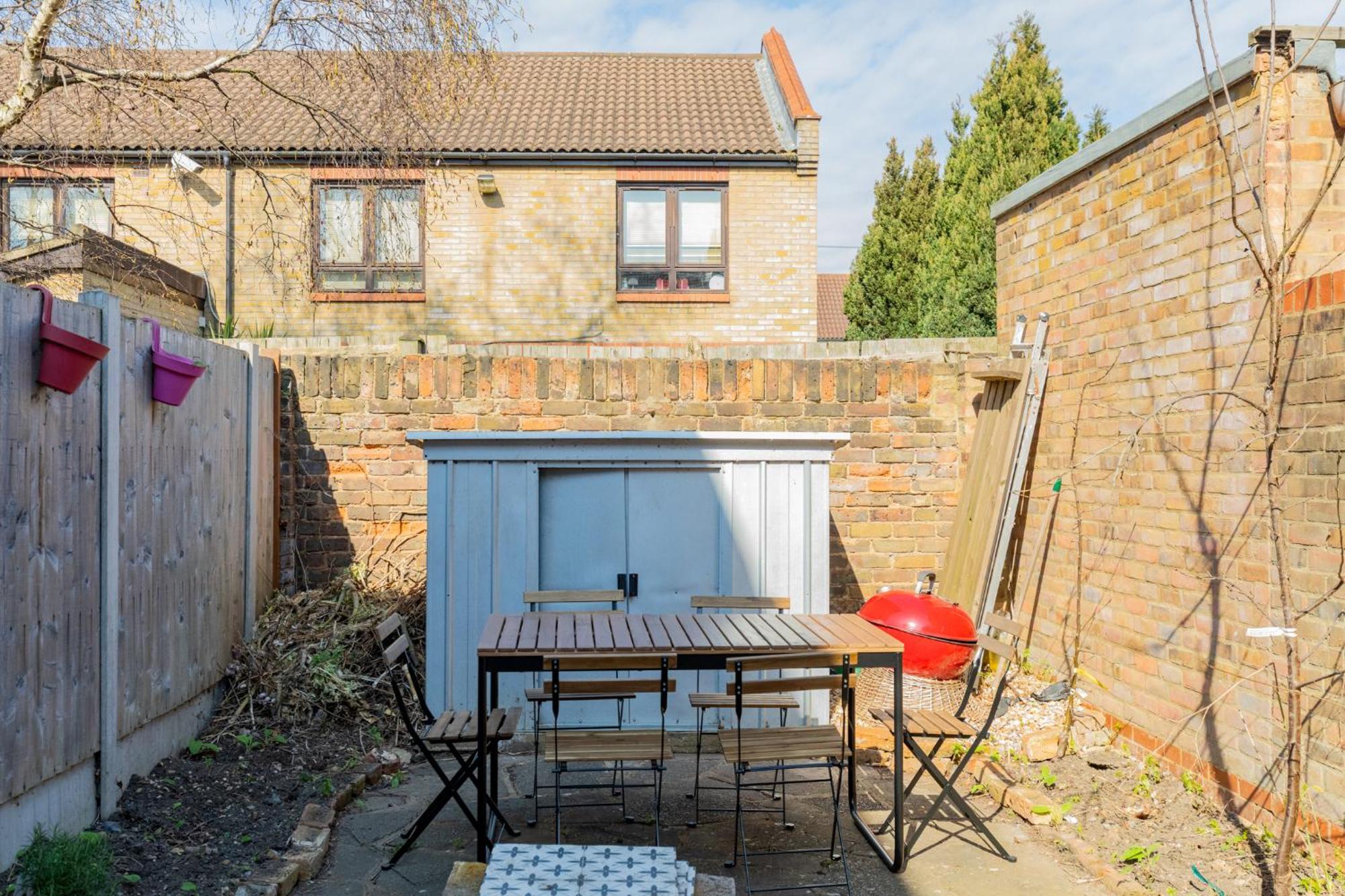 Newly Renovated 3bed Period In Stratford *